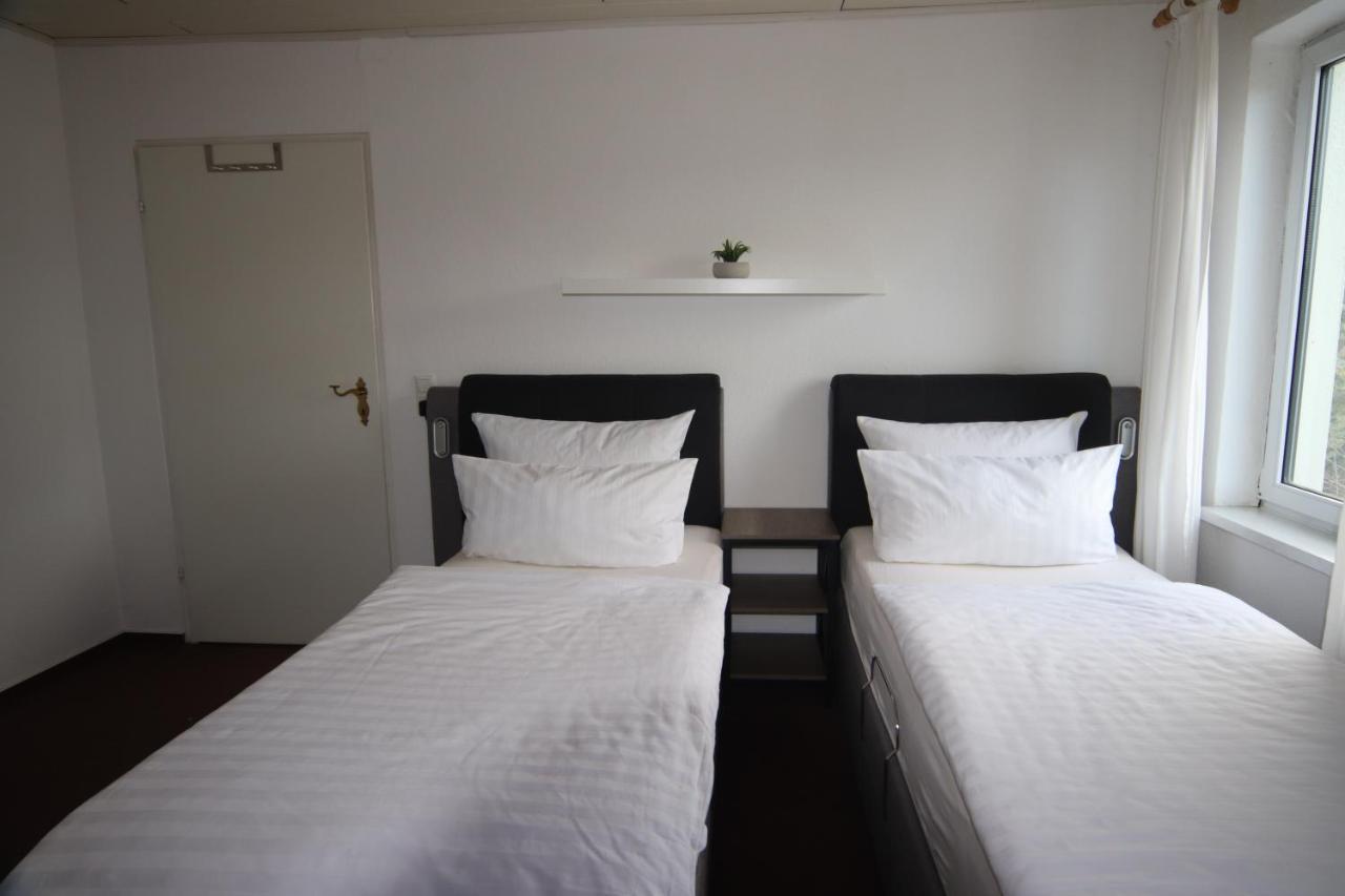 Ruhige Wohnung Mit Terrasse Nur 5 Minuten Zur Mueritz Marienfelde Exterior foto