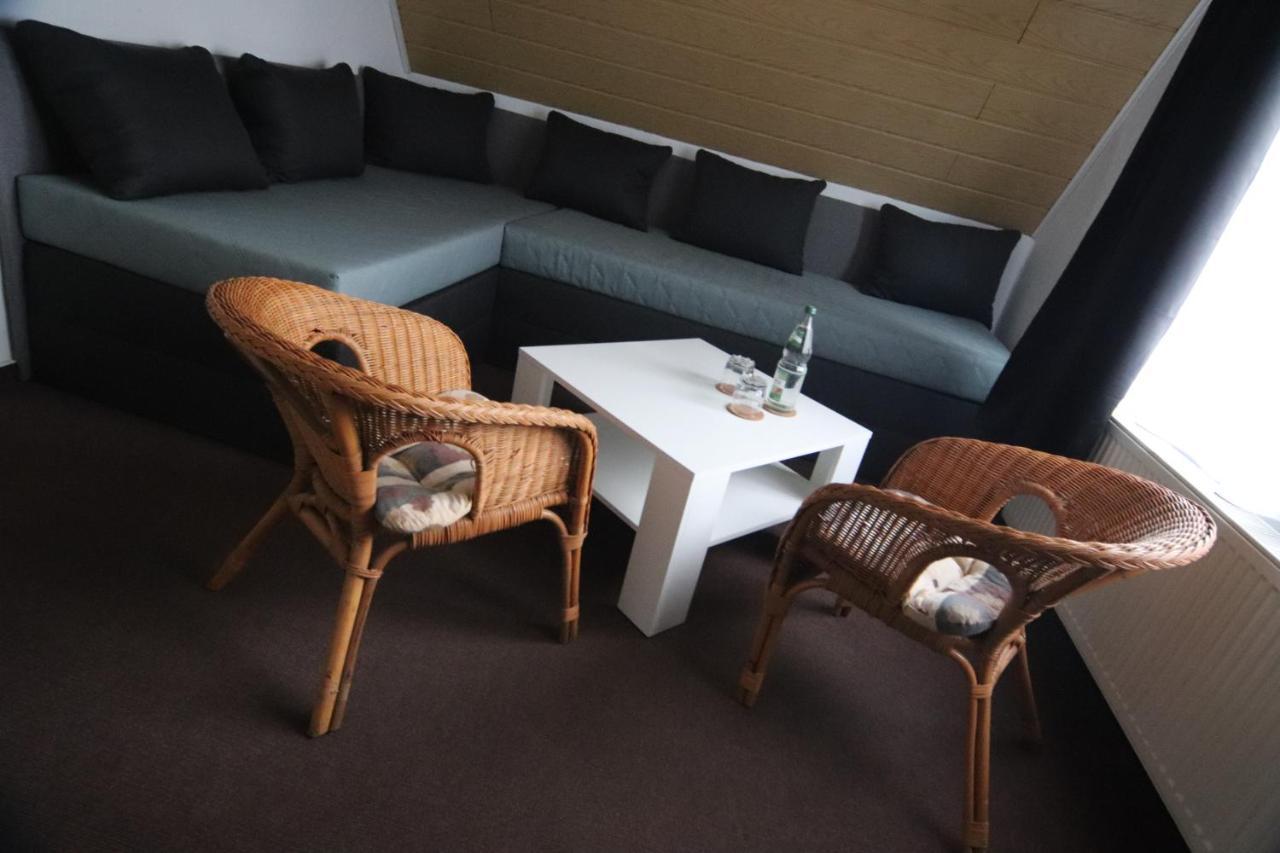 Ruhige Wohnung Mit Terrasse Nur 5 Minuten Zur Mueritz Marienfelde Exterior foto