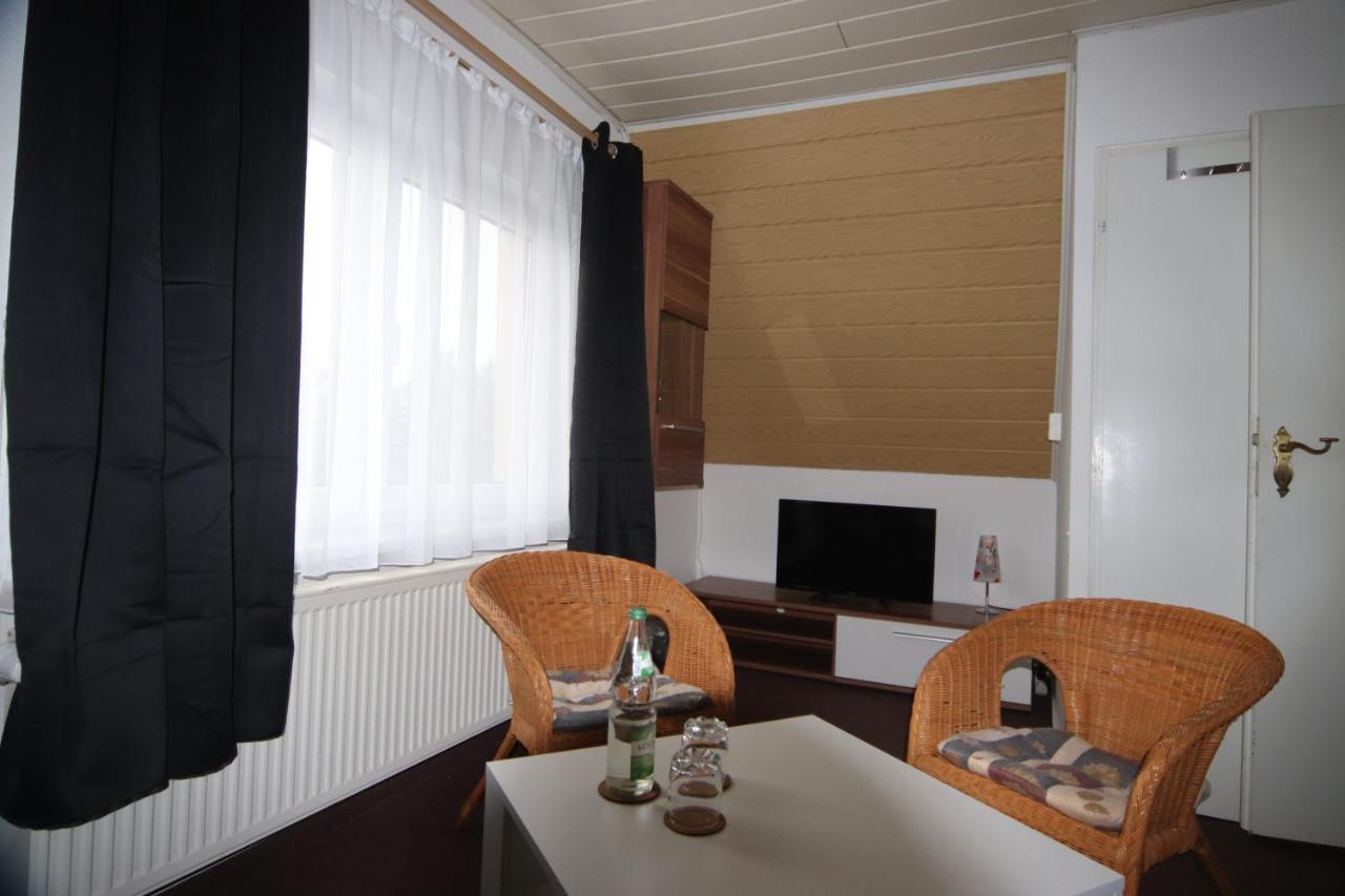 Ruhige Wohnung Mit Terrasse Nur 5 Minuten Zur Mueritz Marienfelde Exterior foto